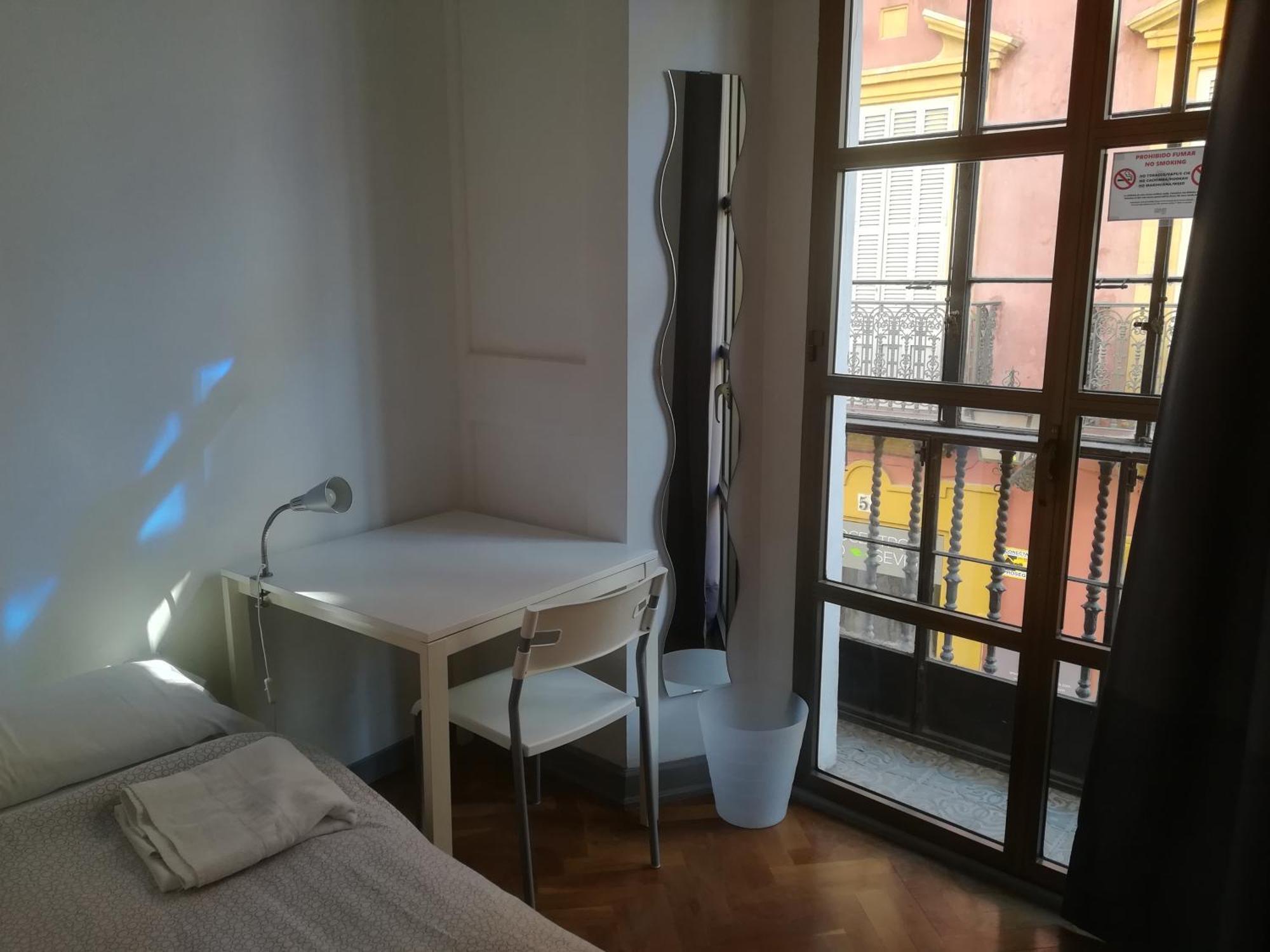 Urban Guest house 2*